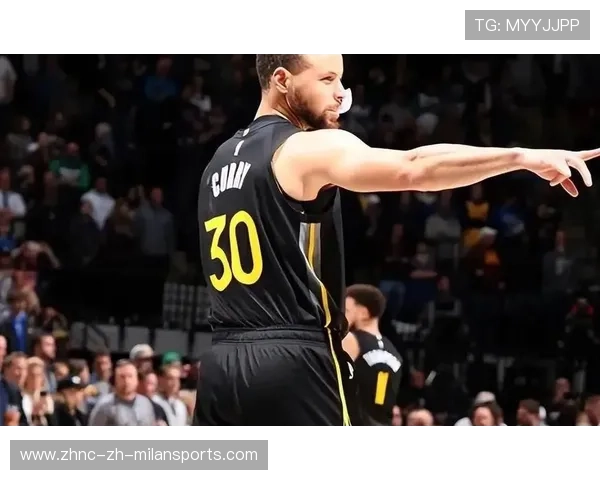 19中8！库里27+6勇士不敌残阵雄鹿：关键时刻连续失误葬送比赛，勇士库里经典比赛